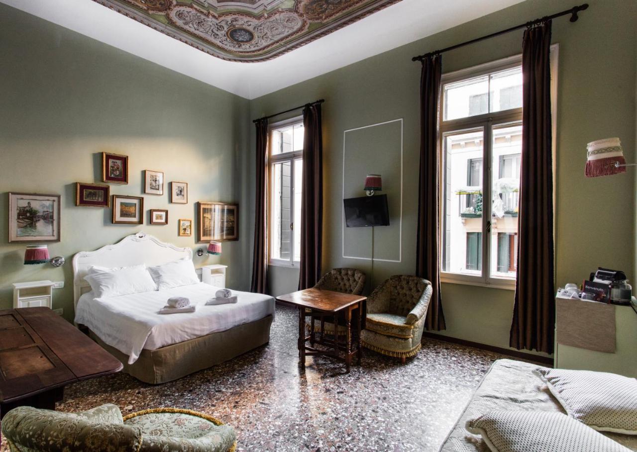 Palazzo Rosa Bed & Breakfast Venice Exterior photo